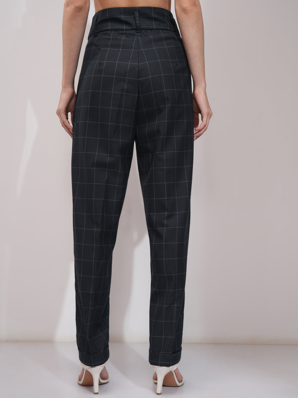 Tokyo Talkies Women Navy Blue Checked Straight Fit Casual Trouser - Navy Blue - Image 3