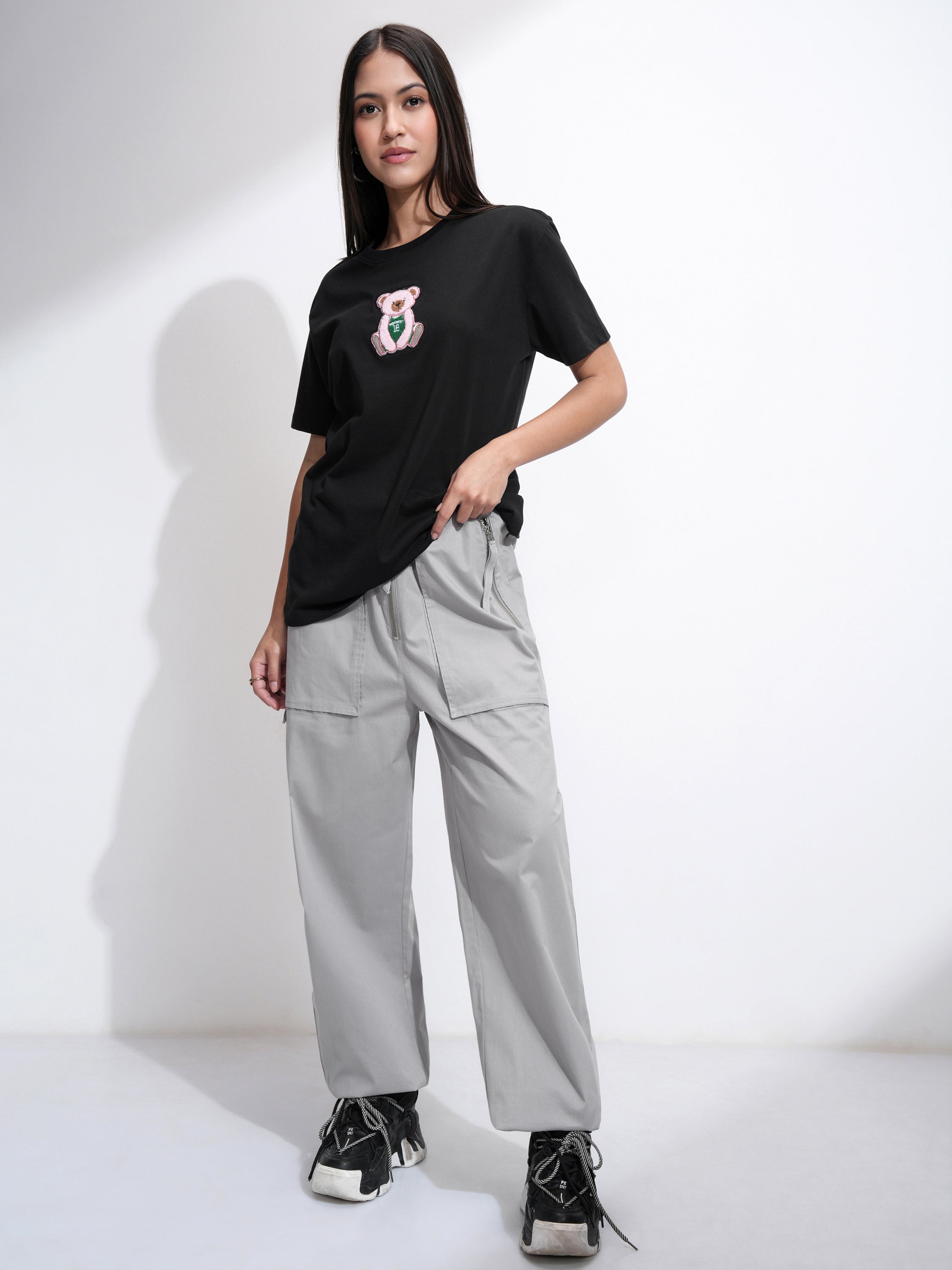 Tokyo Talkies Women Grey Solid Regular Fit Casual Trouser - Grey - Image 2