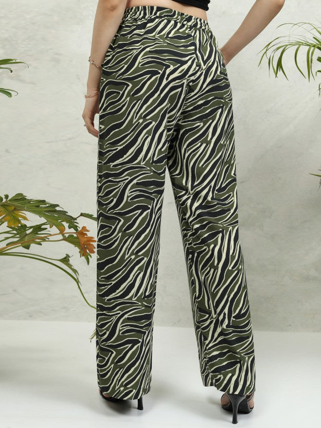 Tokyo Talkies Women Olive Printed Flared Casual Trouser - Olive - Image 3