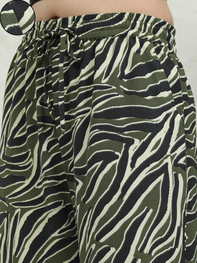 Tokyo Talkies Women Olive Printed Flared Casual Trouser - Olive - Image 5