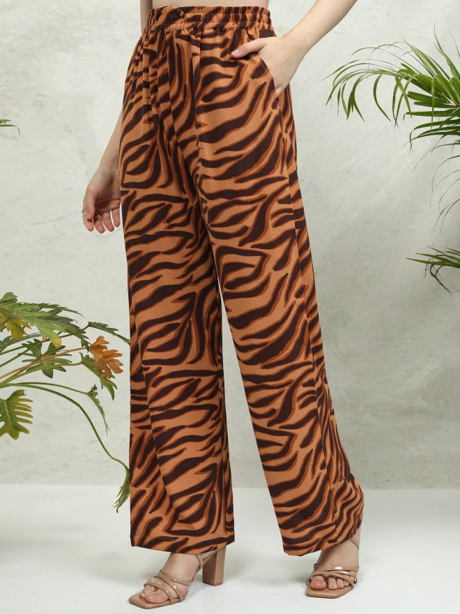 Tokyo Talkies Women Brown Printed Flared Casual Trouser - Brown - Image 4