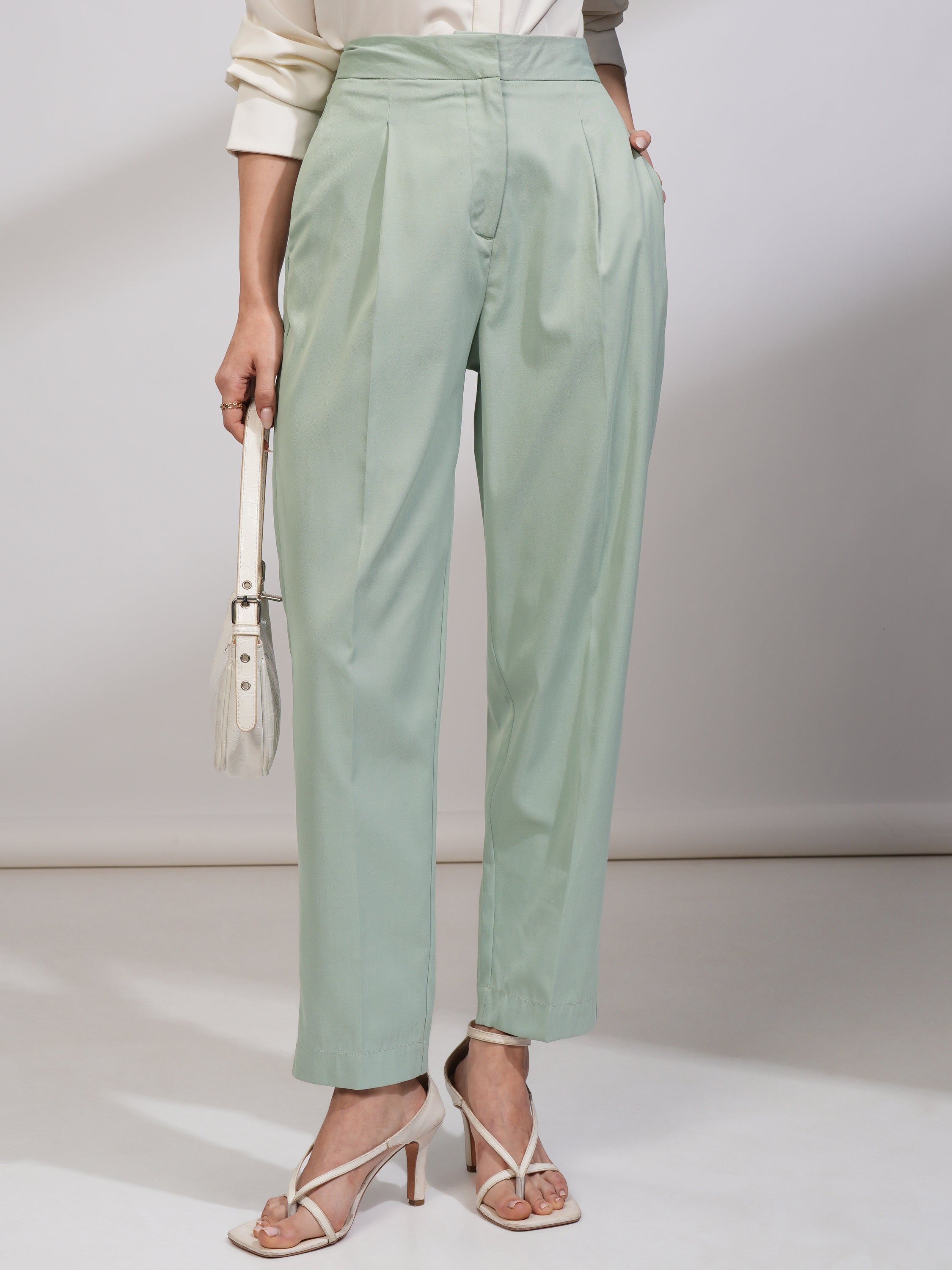 Tokyo Talkies Women Green Solid Regular Fit Casual Trouser - Green - Image 1