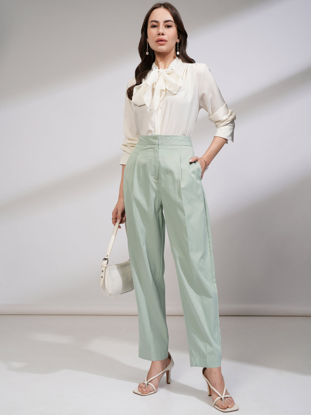 Tokyo Talkies Women Green Solid Regular Fit Casual Trouser - Green - Image 2