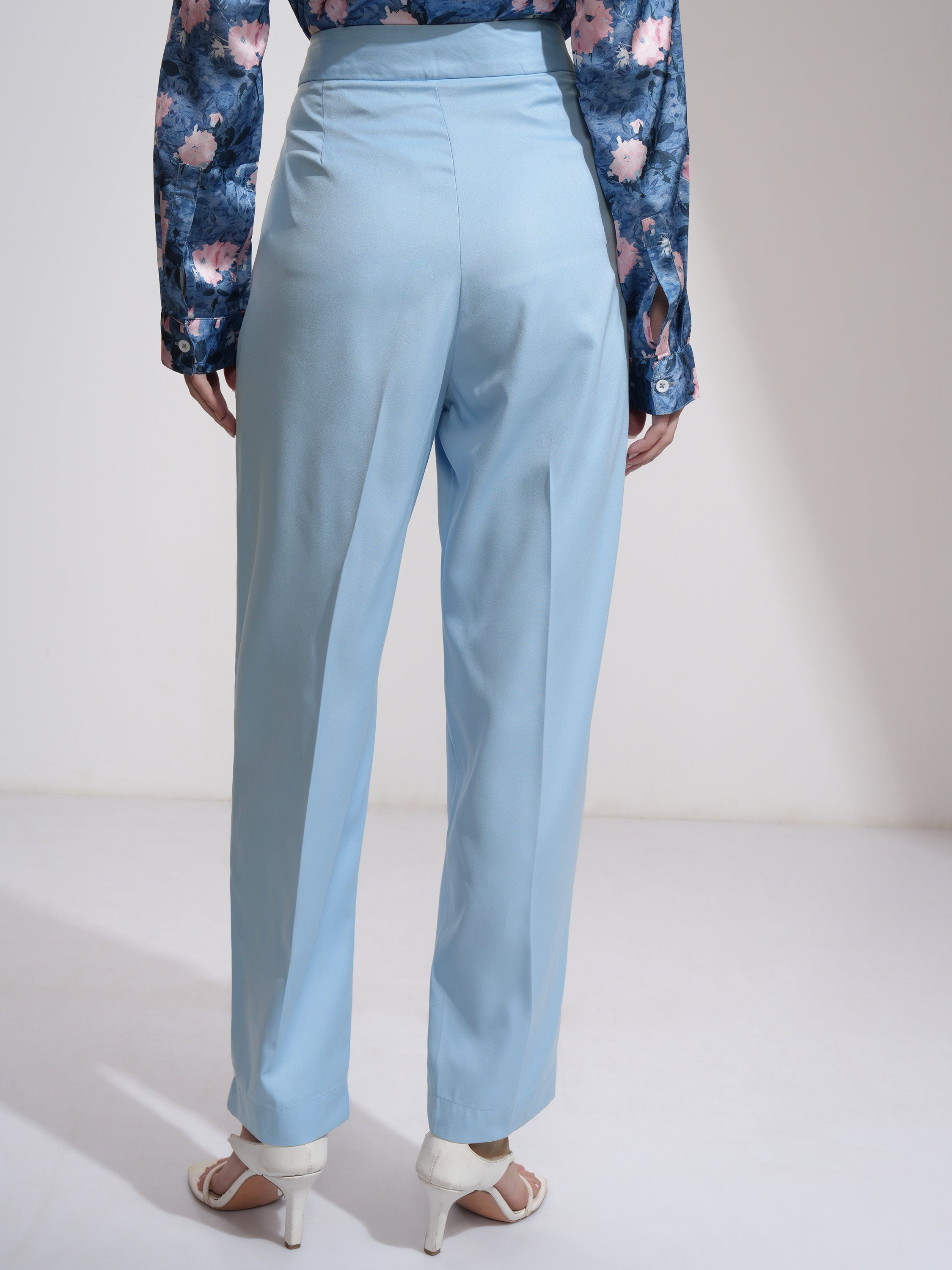 Tokyo Talkies Women Blue Solid Regular Fit Formal Trousers - Blue - Image 3