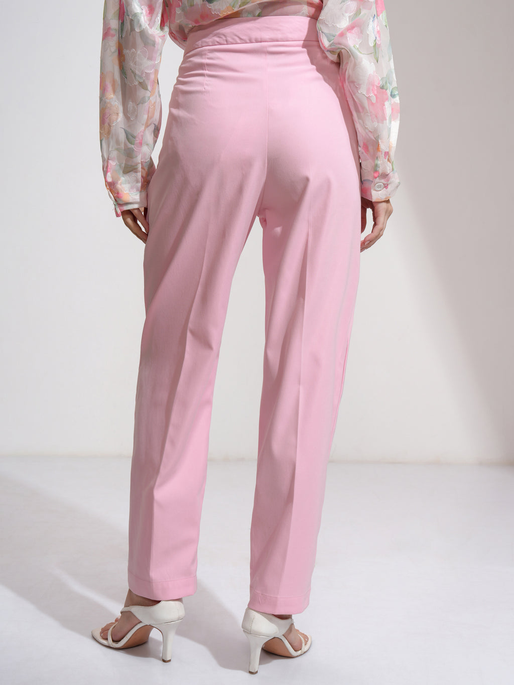 Tokyo Talkies Women Pink Solid Regular Fit Casual Trouser - Pink - Image 3
