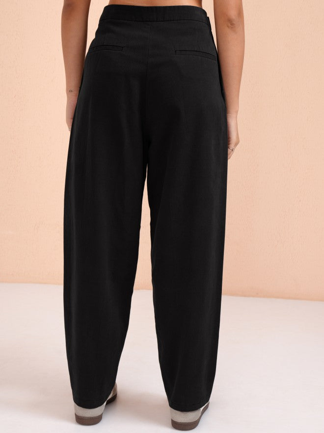 Tokyo Talkies Women Black Solid Regular Fit Casual Trouser - Black - Image 3