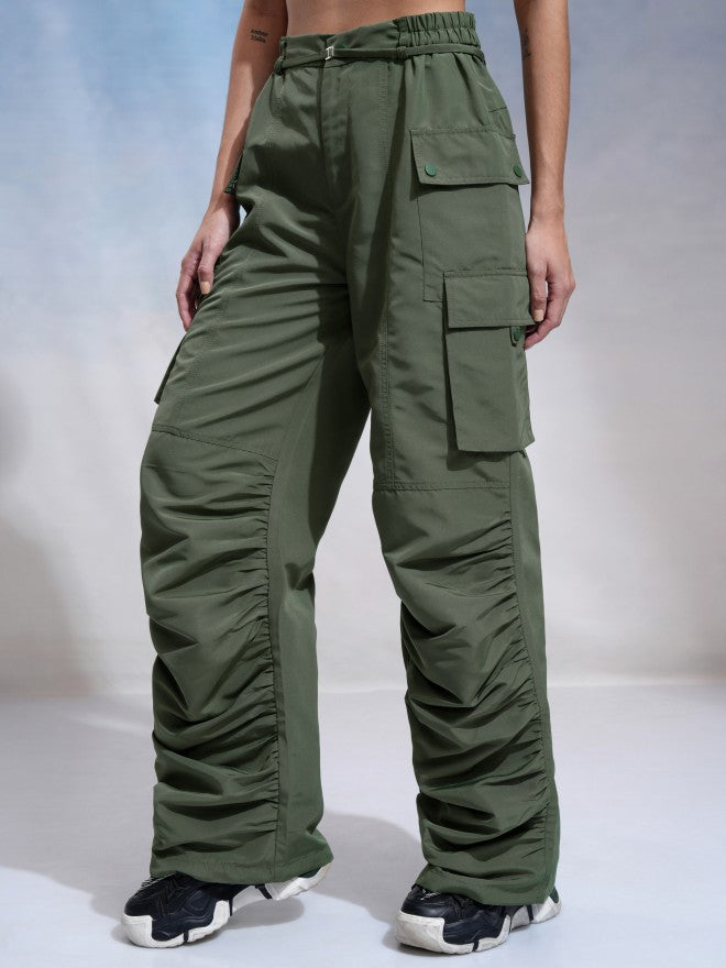 Tokyo Talkies Women Green Solid Regular Fit Cargos - Green - Image 4