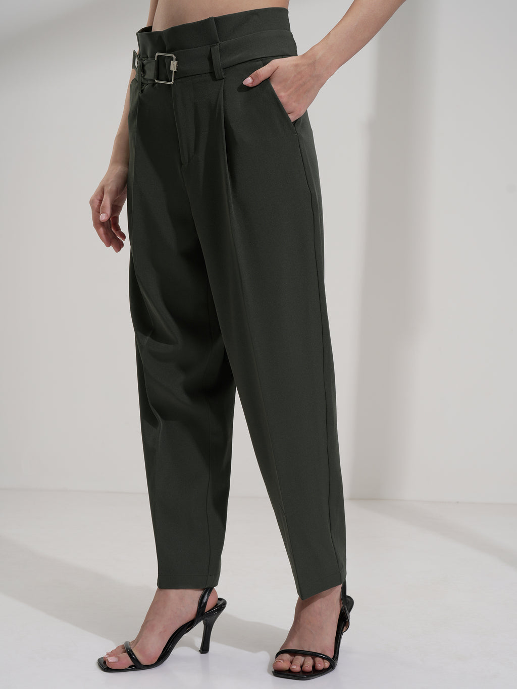 Tokyo Talkies Women Olive Solid Regular Fit Casual Trouser - Olive - Image 4