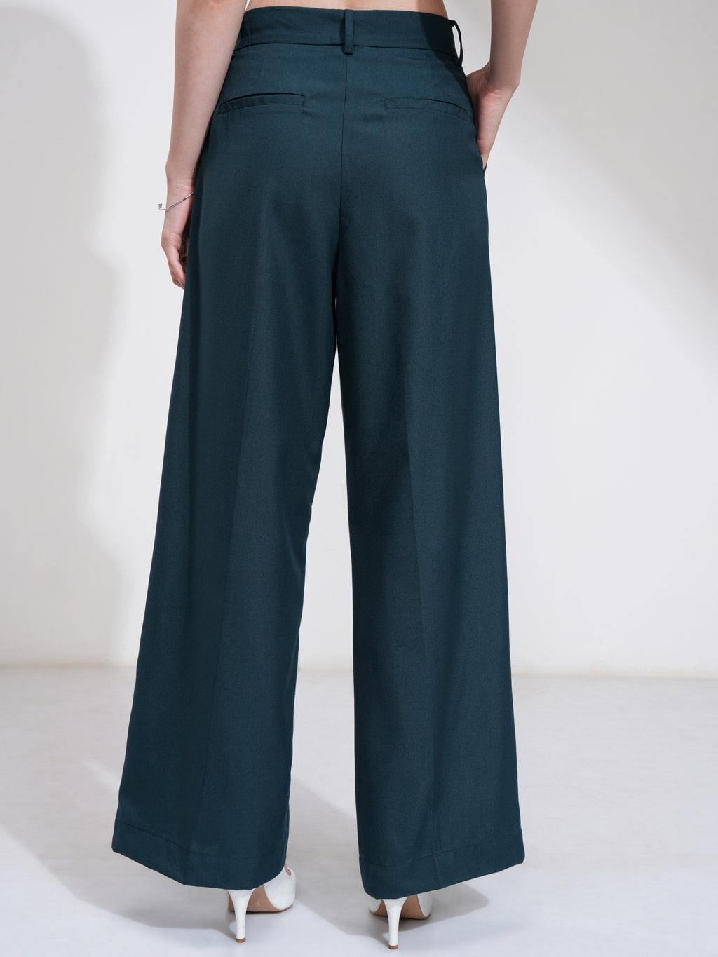 Tokyo Talkies Women Blue Solid Straight Fit Casual Trouser - Blue - Image 3