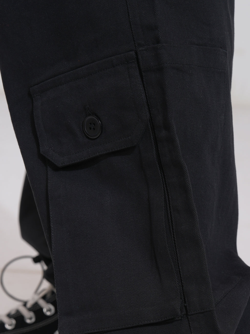 Tokyo Talkies Women Black Solid Straight Fit Cargos - Black - Image 7