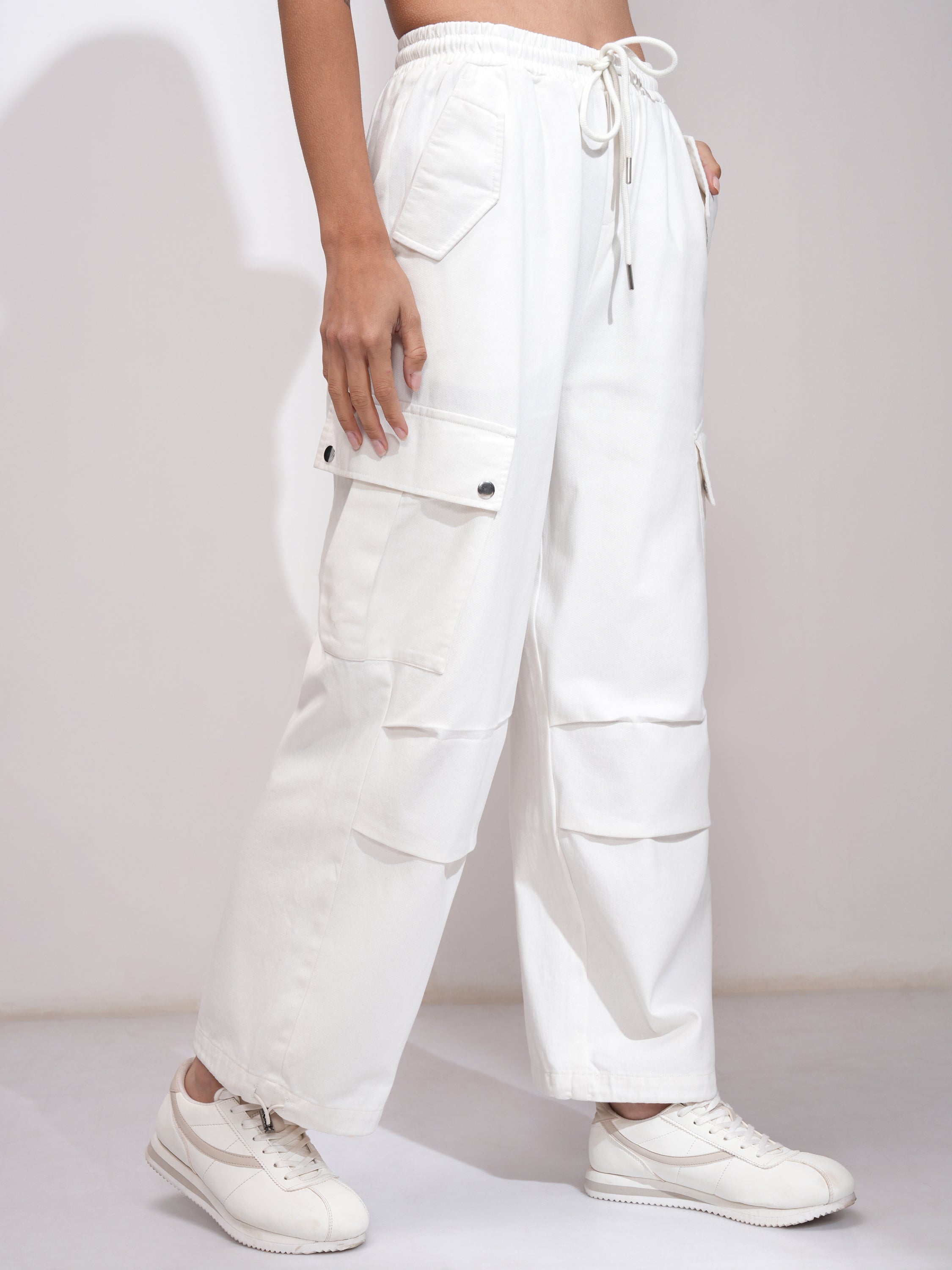 Tokyo Talkies Women Off White Solid Regular Fit Cargos - Off White - Image 6