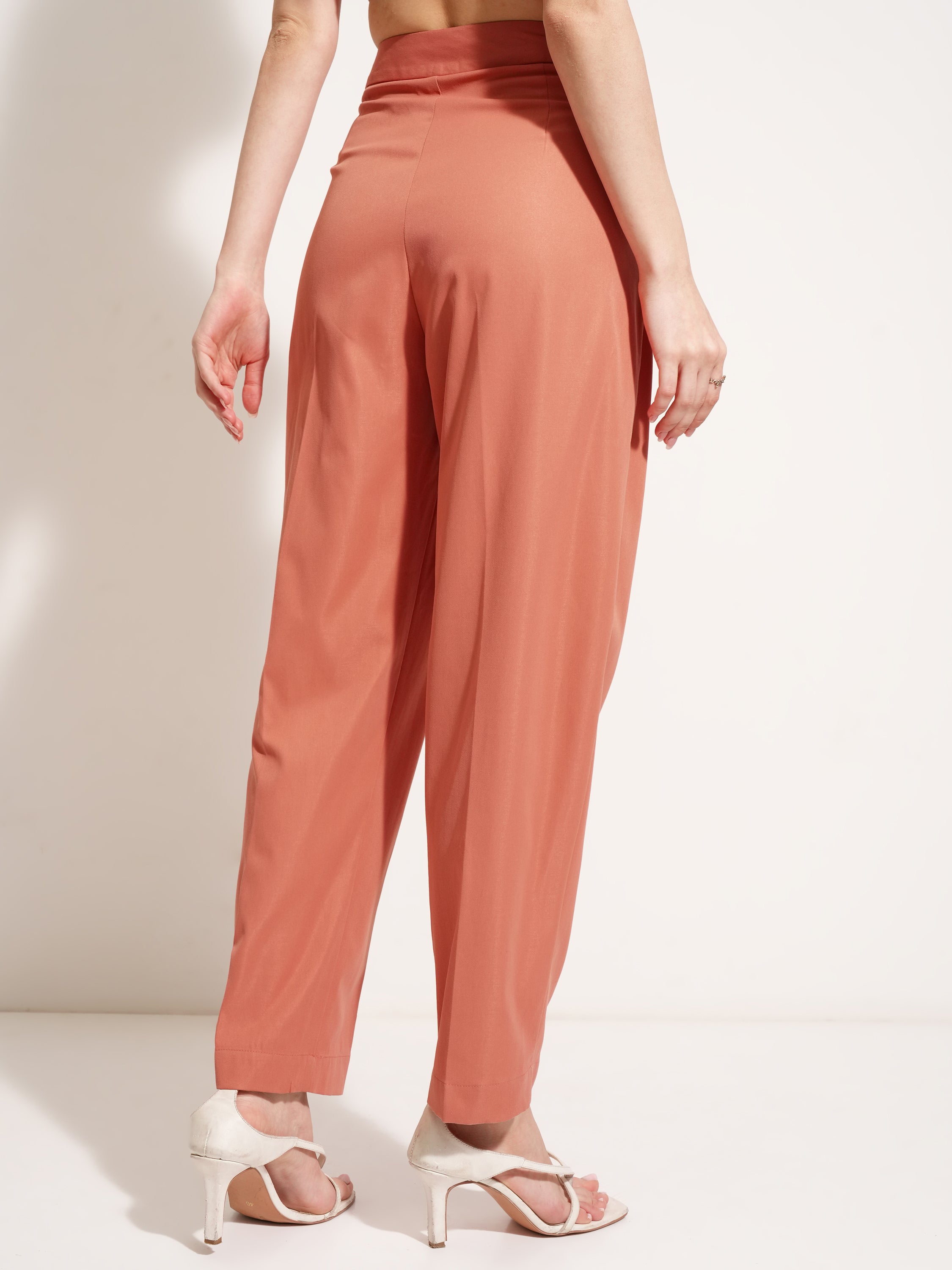 Tokyo Talkies Women Rust Solid Tapered Fit Casual Trouser - Rust - Image 3