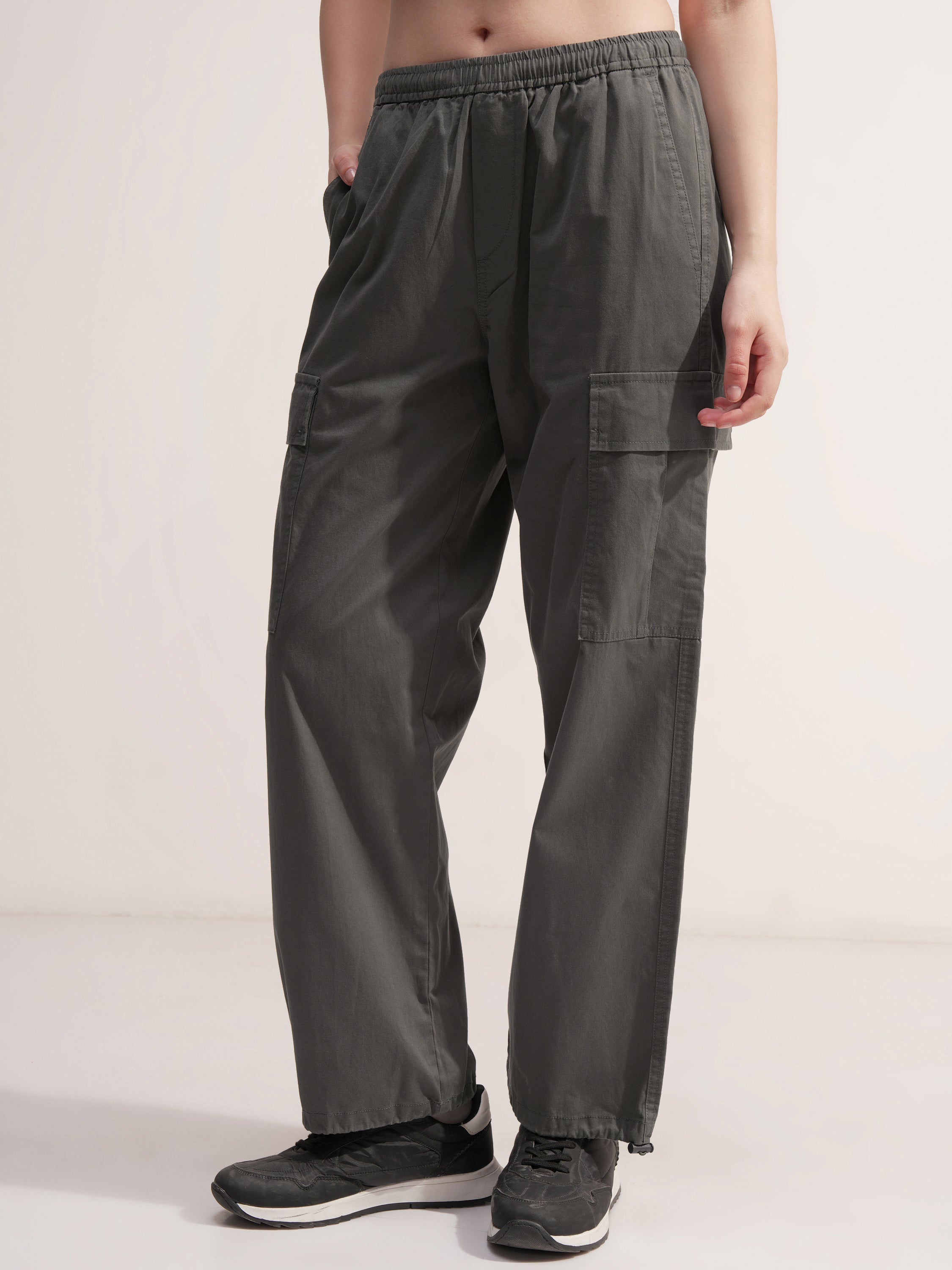 Tokyo Talkies Women Grey Solid Regular Fit Cargos - Grey - Image 4