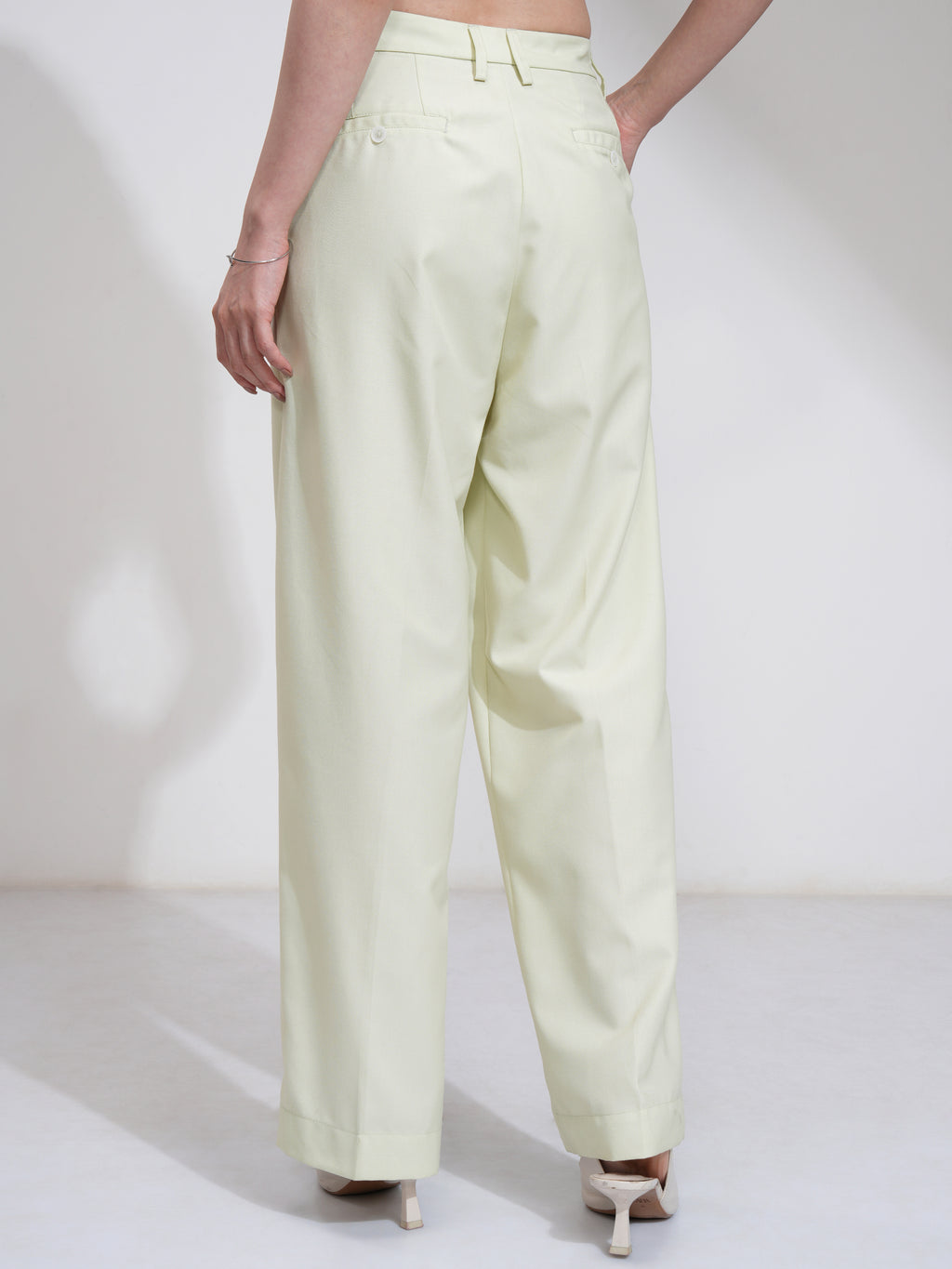 Tokyo Talkies Women Green Solid Flared Casual Trouser - Green - Image 3