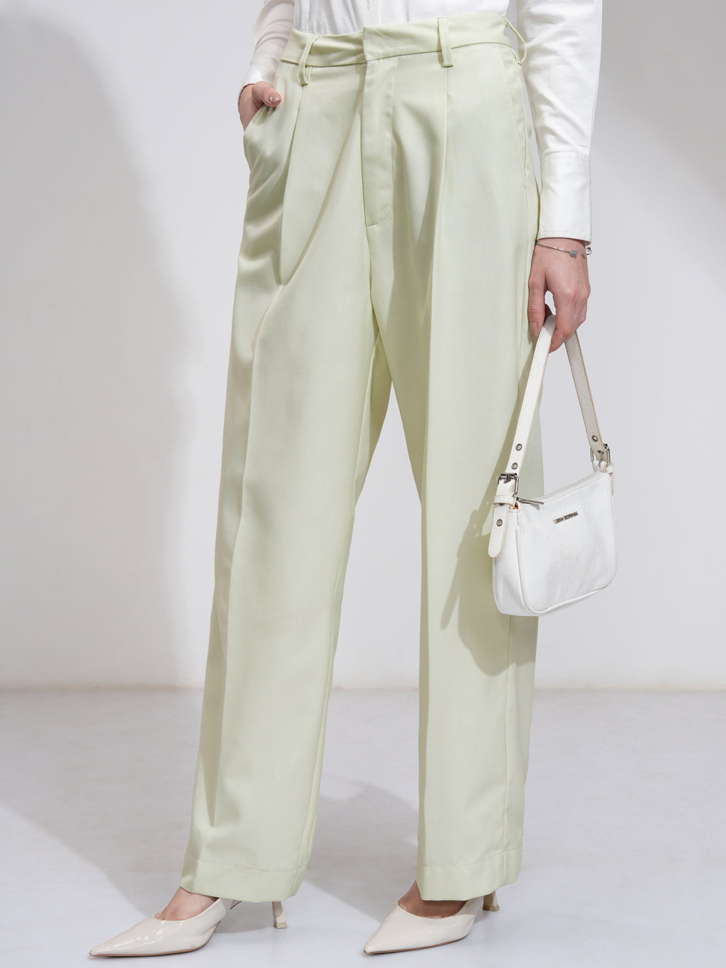 Tokyo Talkies Women Green Solid Flared Casual Trouser - Green - Image 4