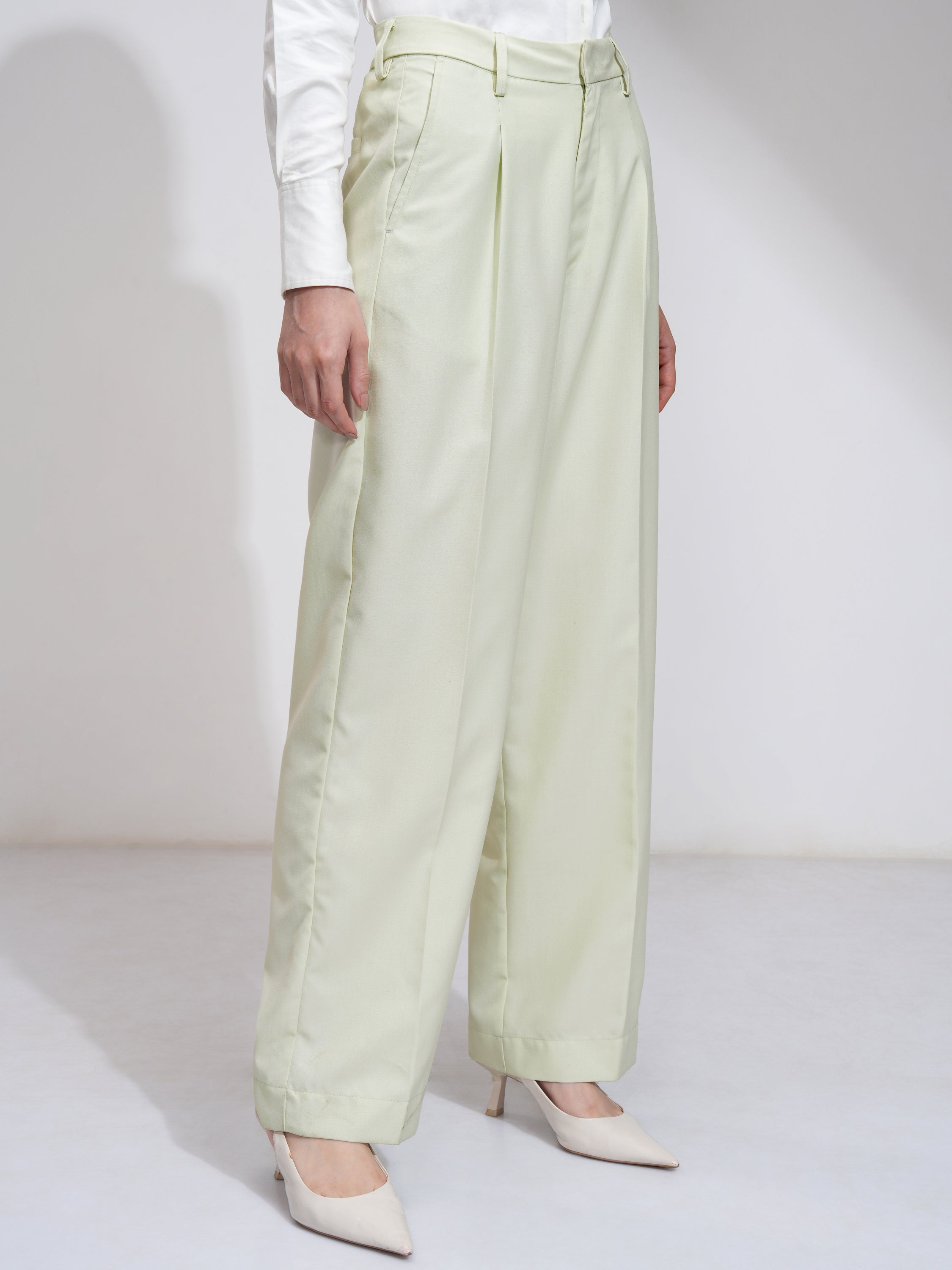 Tokyo Talkies Women Green Solid Flared Casual Trouser - Green - Image 6