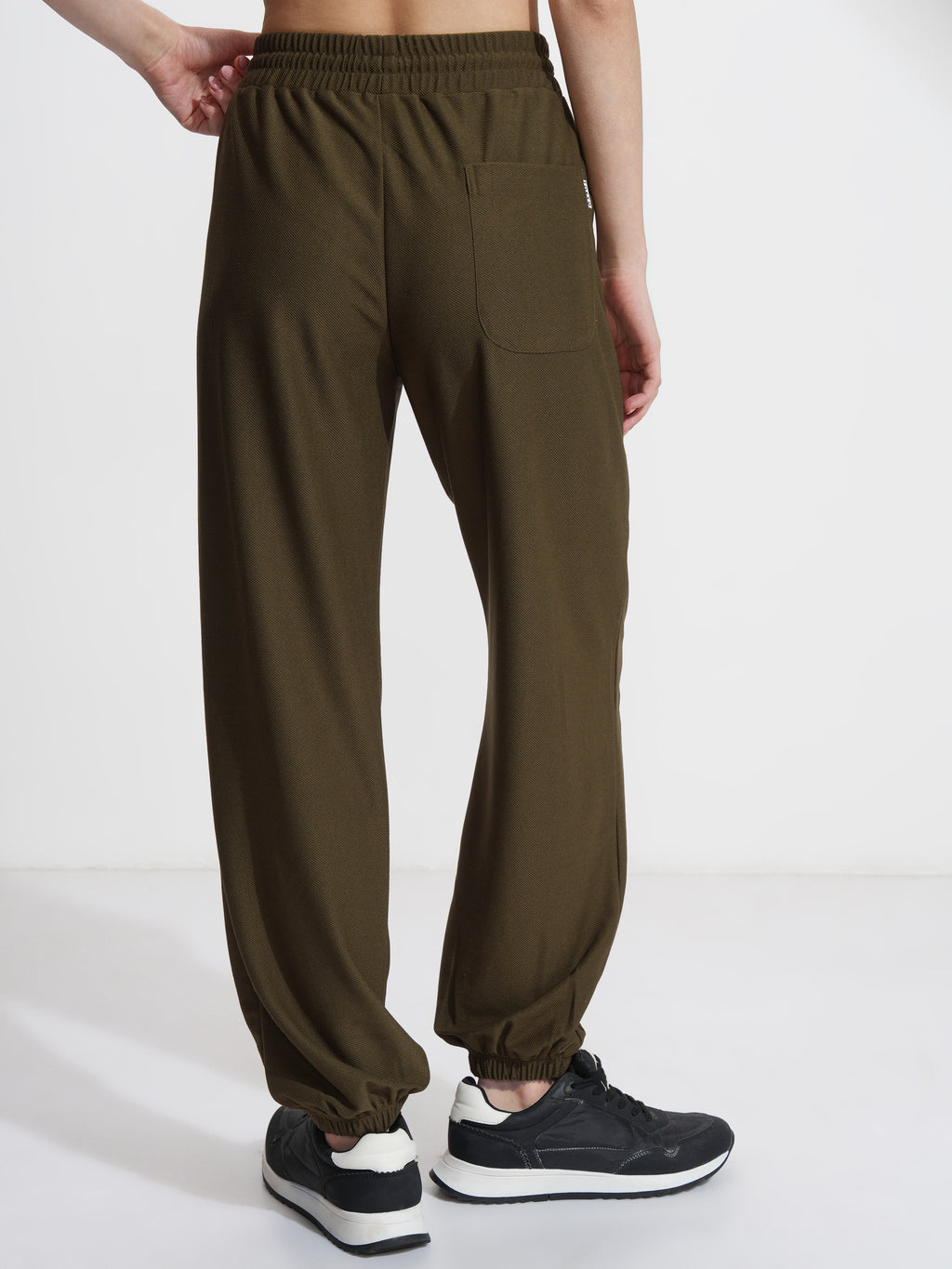 Tokyo Talkies Women Olive Solid Straight Fit Joggers - Olive - Image 3