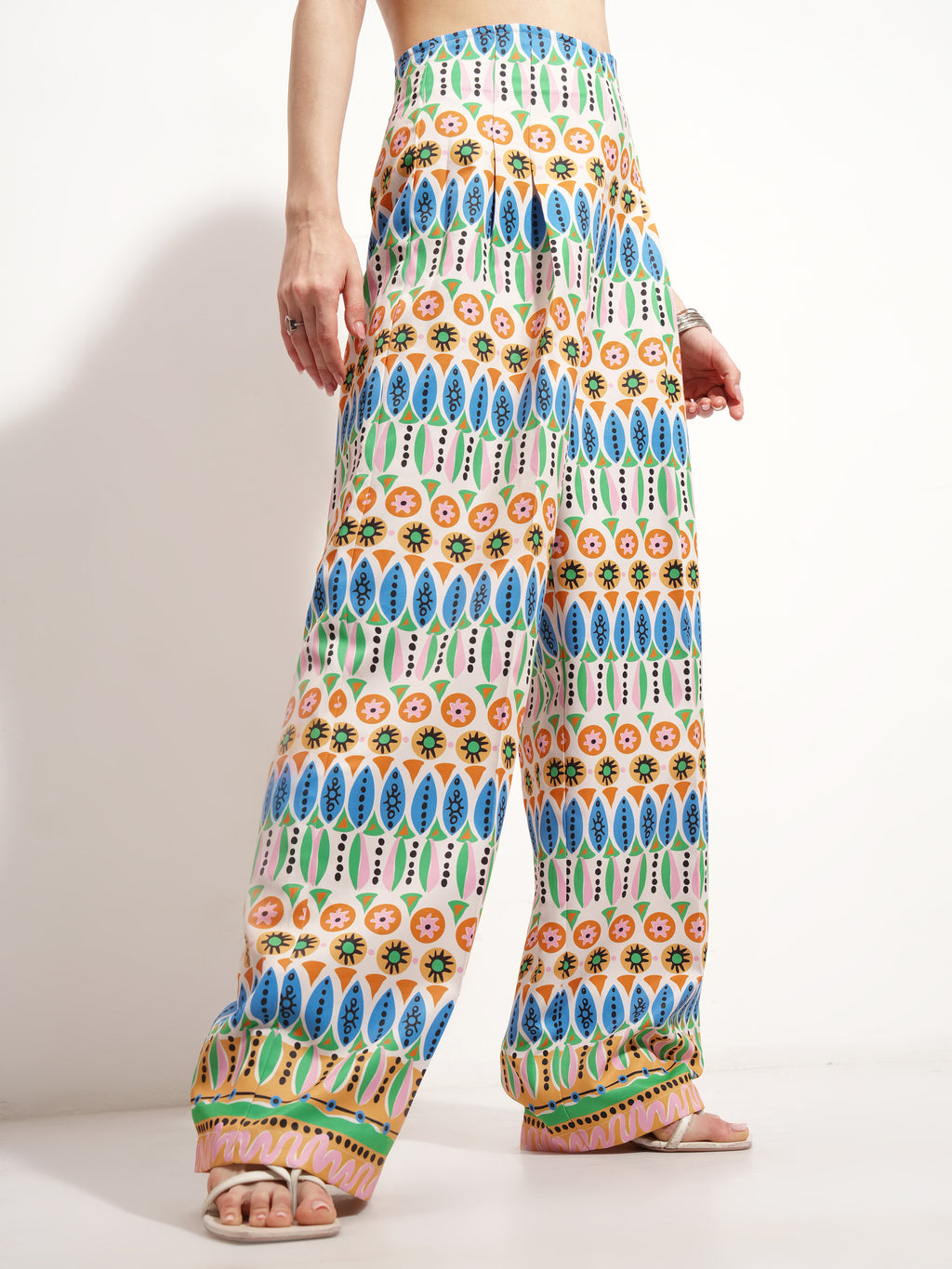 Tokyo Talkies Women Off White Printed Baggy Casual Trouser - Off White - Image 6