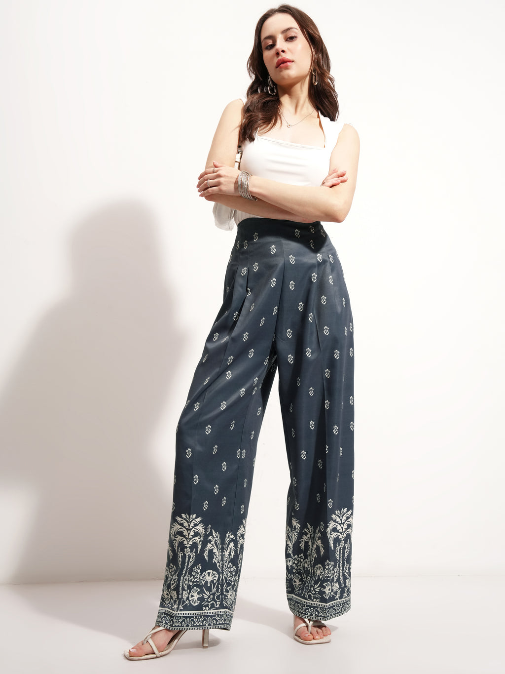 Tokyo Talkies Women Green Printed Baggy Casual Trouser - Green - Image 2