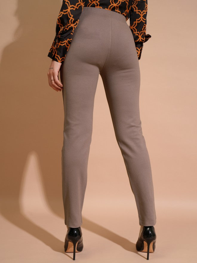 Tokyo Talkies Women Brown Solid Skinny Fit Regular Trousers - Brown - Image 3