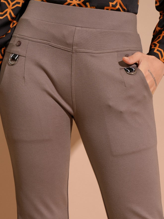 Tokyo Talkies Women Brown Solid Skinny Fit Regular Trousers - Brown - Image 5