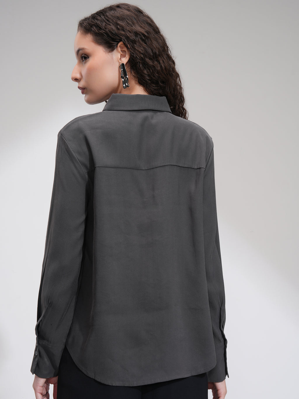 Tokyo Talkies Women Charcoal Solid Casual Shirt - Charcoal - Image 3