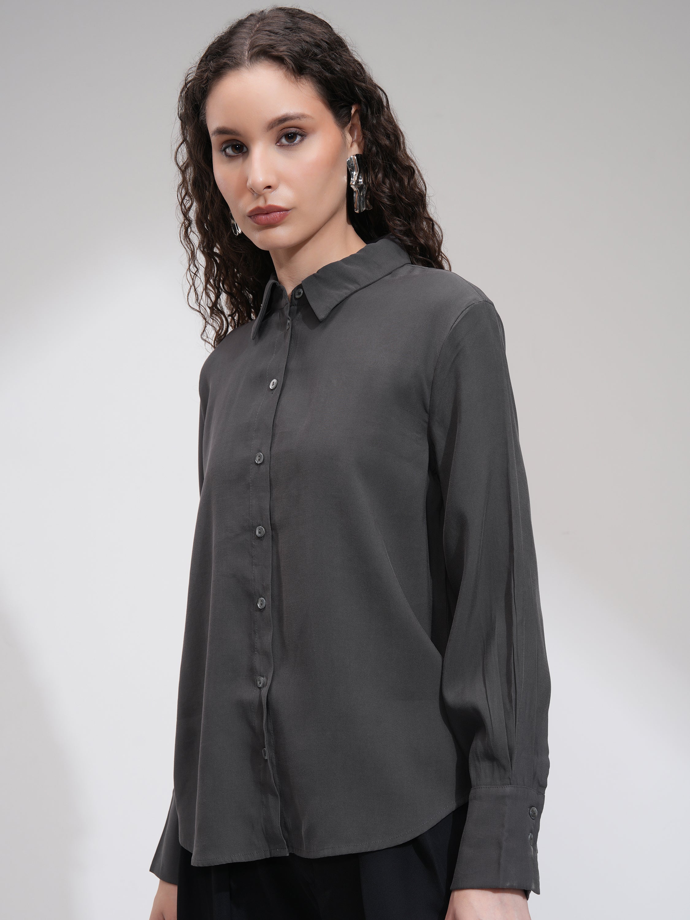 Tokyo Talkies Women Charcoal Solid Casual Shirt - Charcoal - Image 4