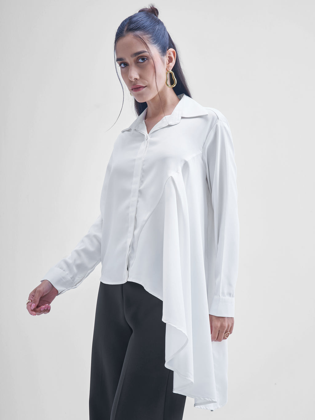 Tokyo Talkies Women White Solid casual shirts - White - Image 4