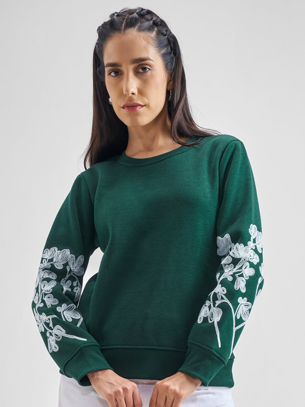 Tokyo Talkies Women Green Solid Pullover Round Neck Sweatshirt - Green - Image 1