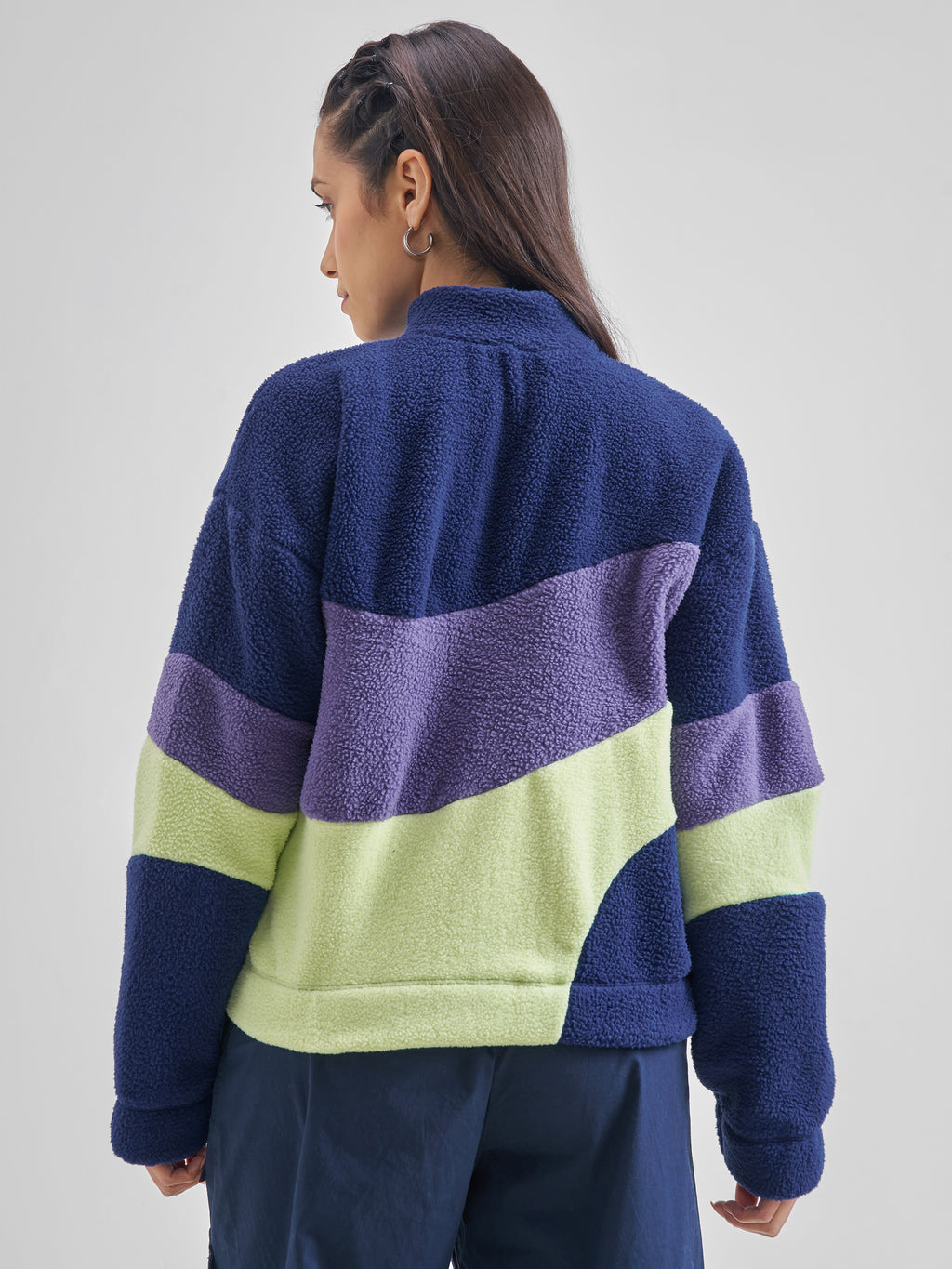 Tokyo Talkies Women Navy Blue Colourblocked Pullover High Neck Sweatshirt - Navy Blue - Image 3