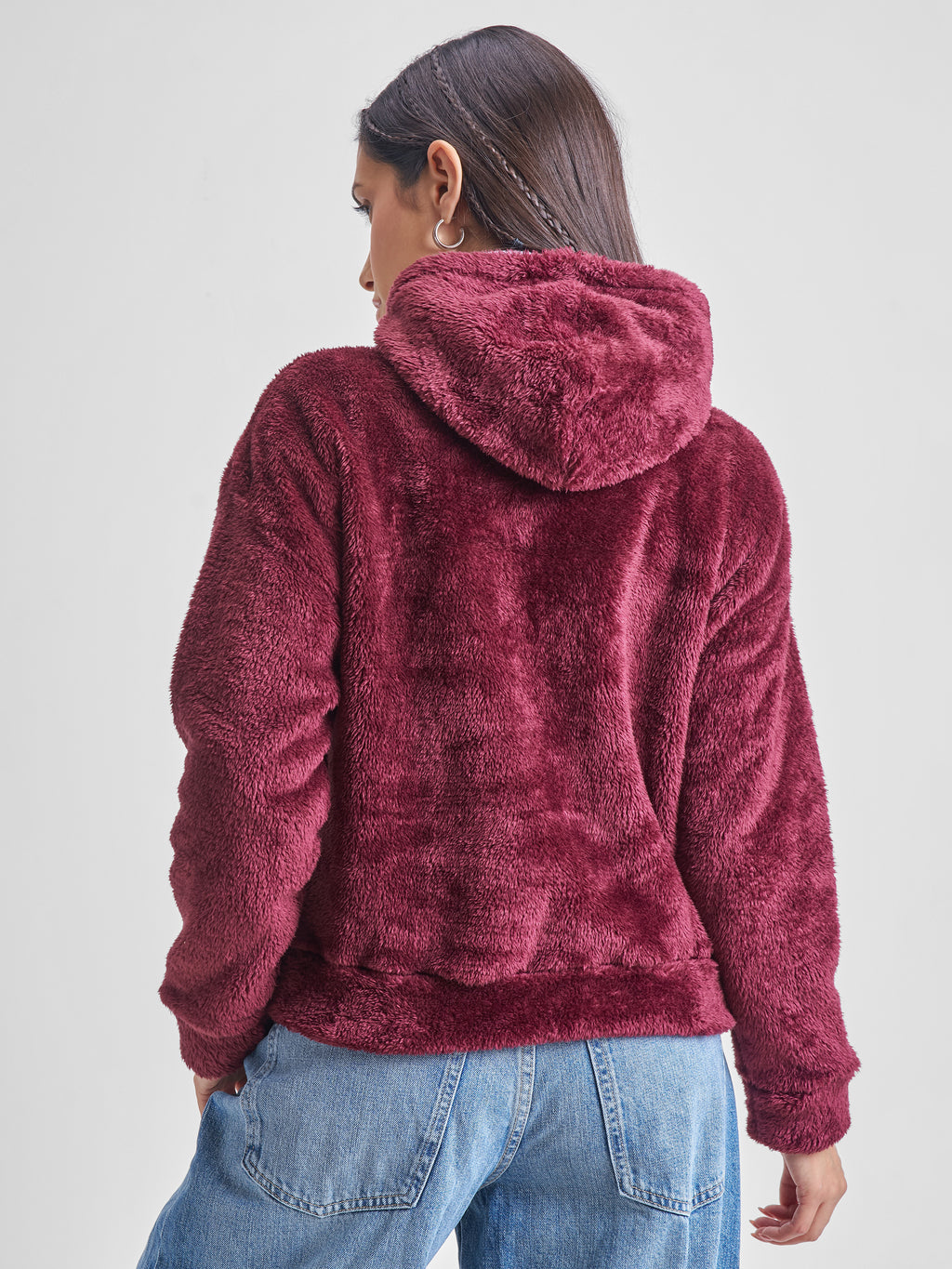 Tokyo Talkies Women Maroon Solid Pullover Hood Sweatshirt - Maroon - Image 3