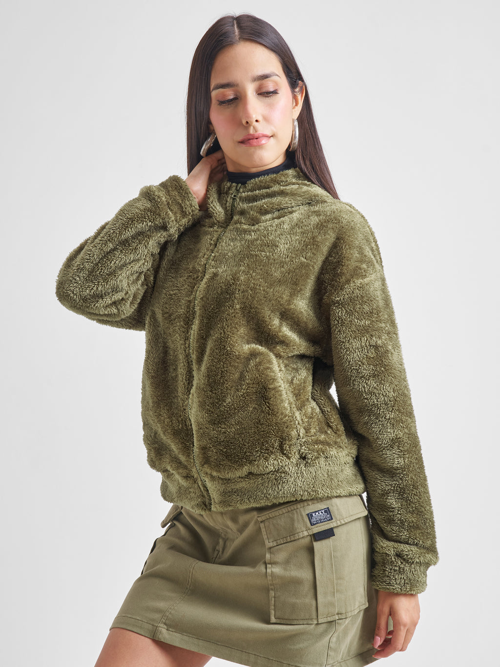 Tokyo Talkies Women Green Solid Pullover Hood Sweatshirt - Green - Image 4