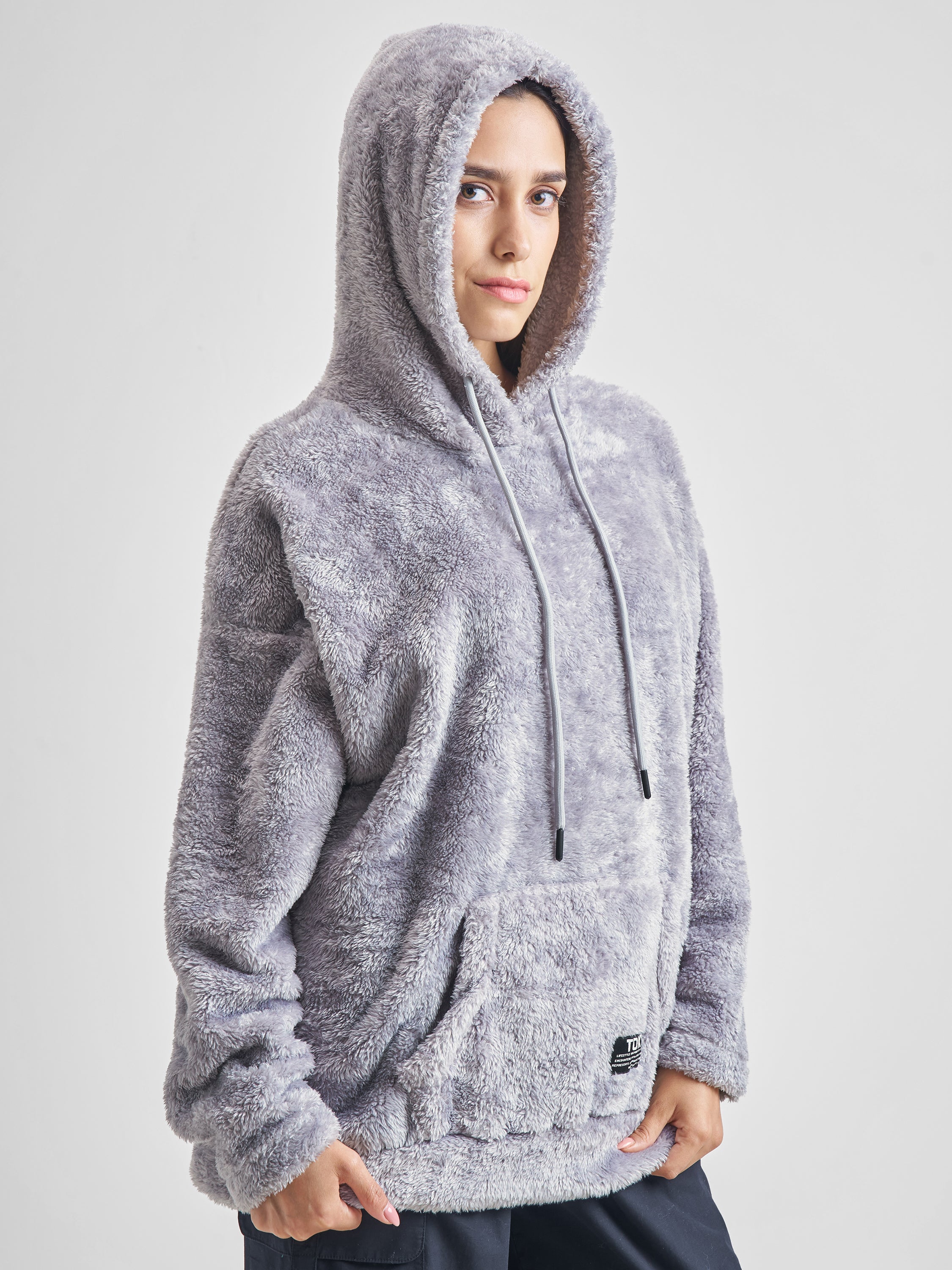 Tokyo Talkies Women Grey Solid Pullover Hood Sweatshirt - Grey - Image 6