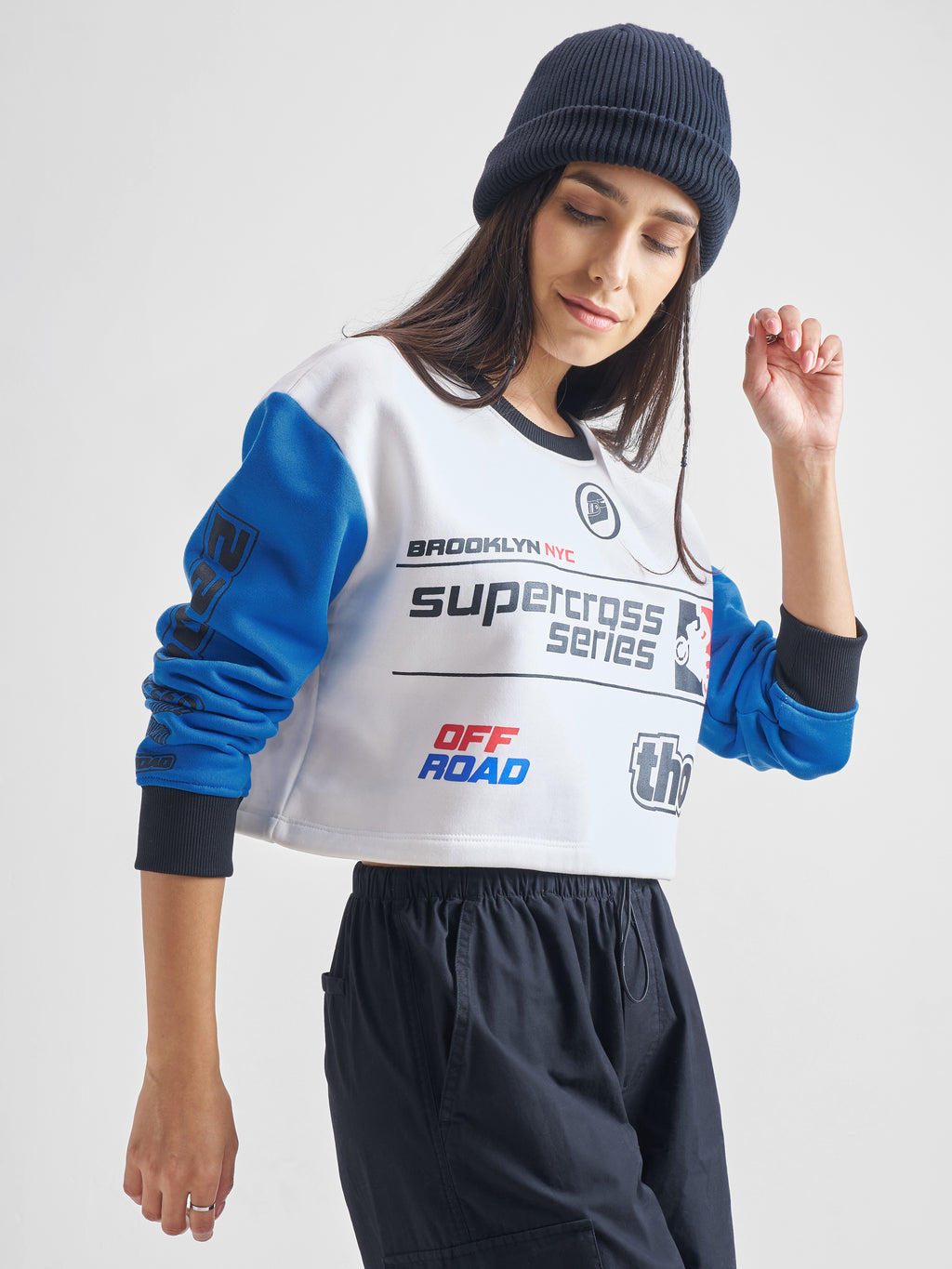 Tokyo Talkies Women White/Blue Round Neck Sweatshirt - White - Image 6