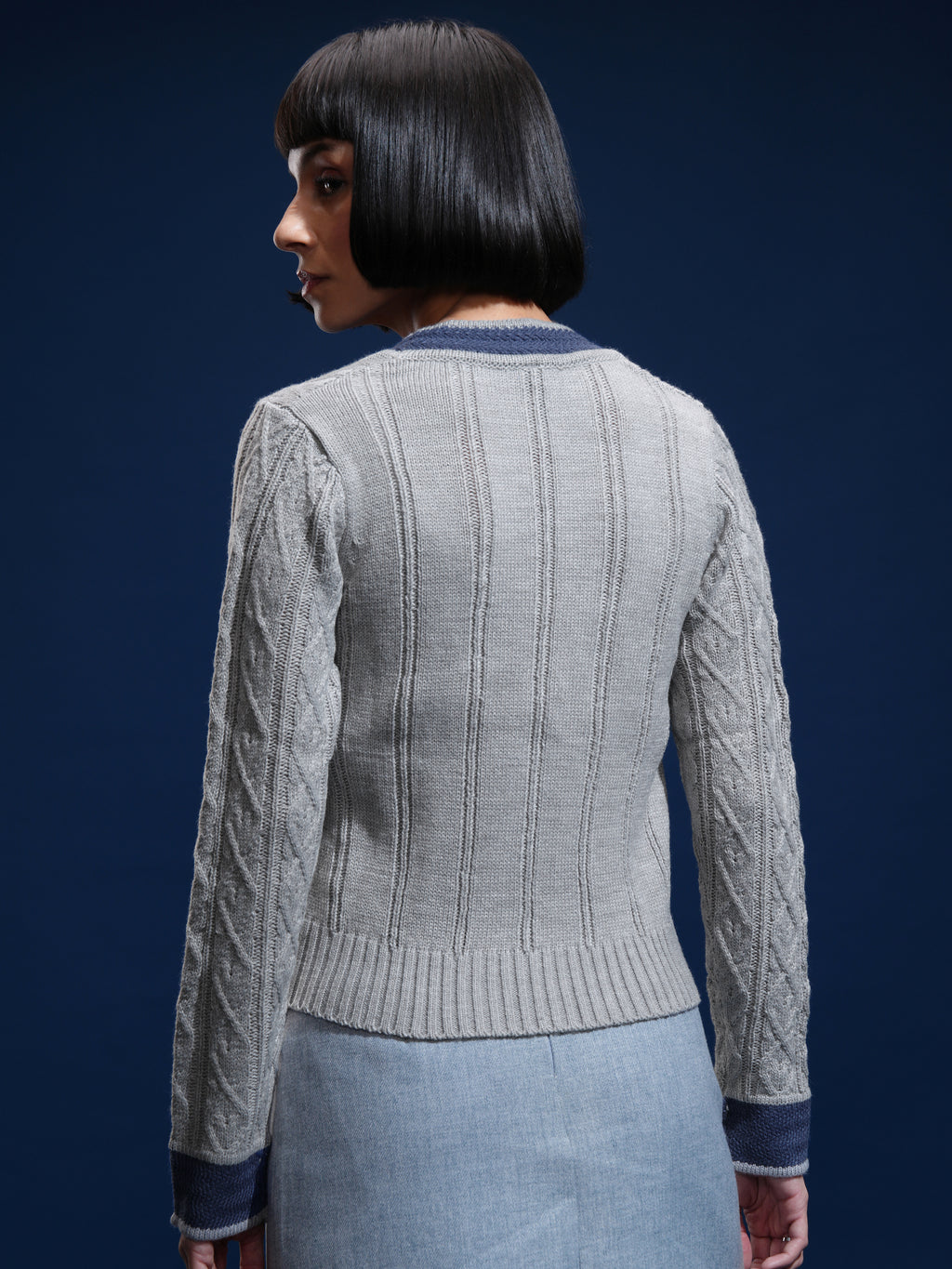 Tokyo Talkies Women Grey V-Neck Sweater - Grey - Image 3