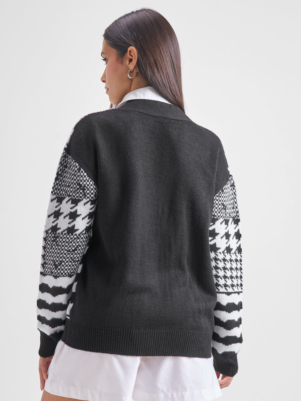 Tokyo Talkies Women Black V-Neck Sweater - Black - Image 3