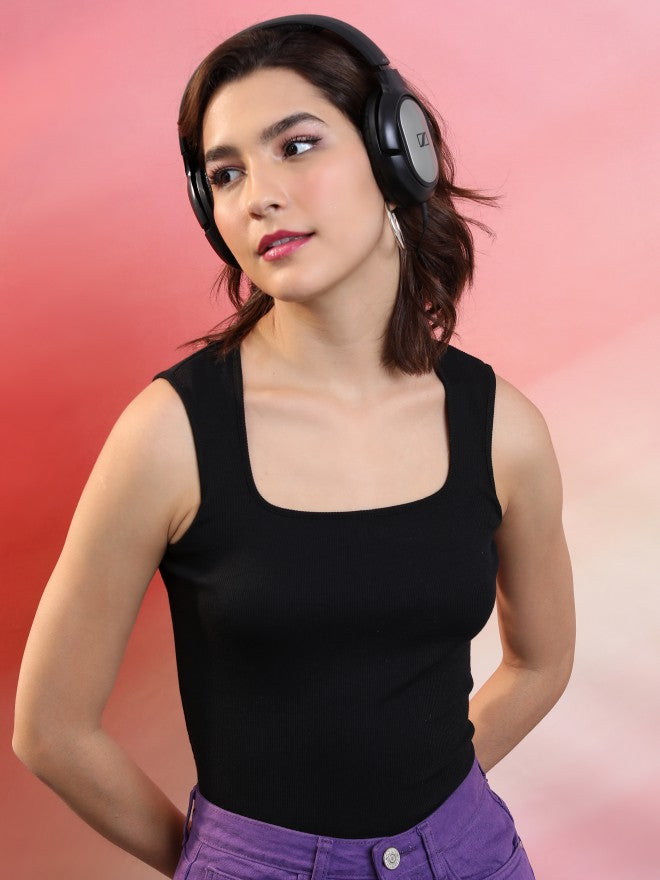 Tokyo Talkies Women Black Solid Tank Top - Black - Image 1