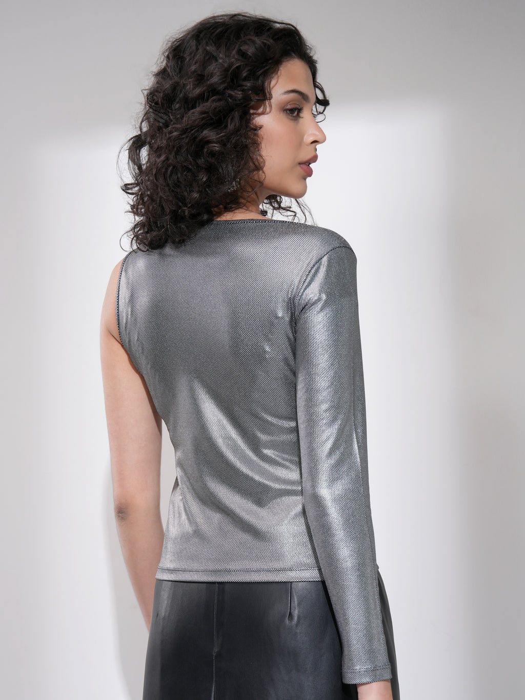 Tokyo Talkies Women Silver Solid Fitted Top - Silver - Image 3