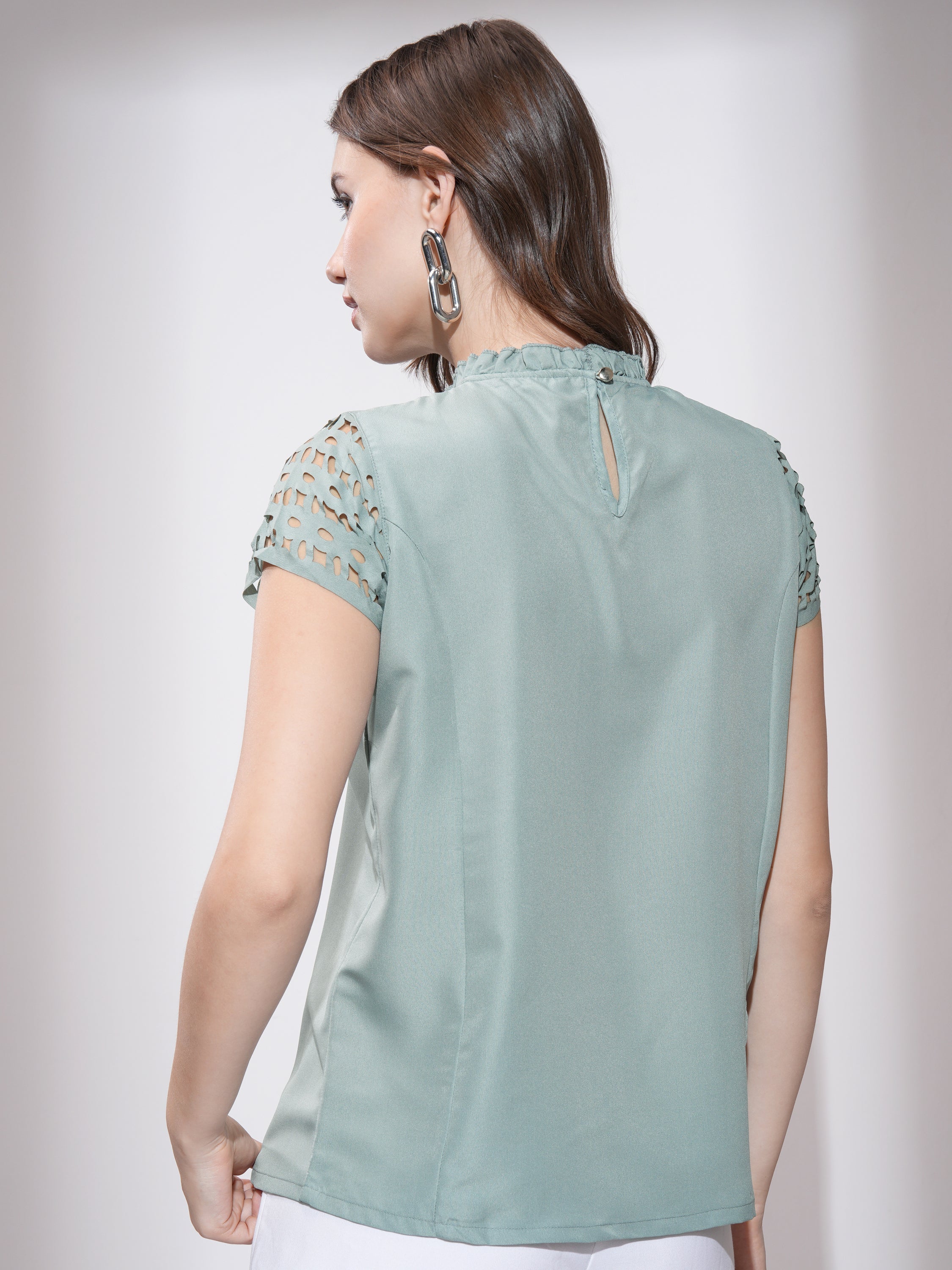 Tokyo Talkies Women Grey Solid Regular Top - Grey - Image 3