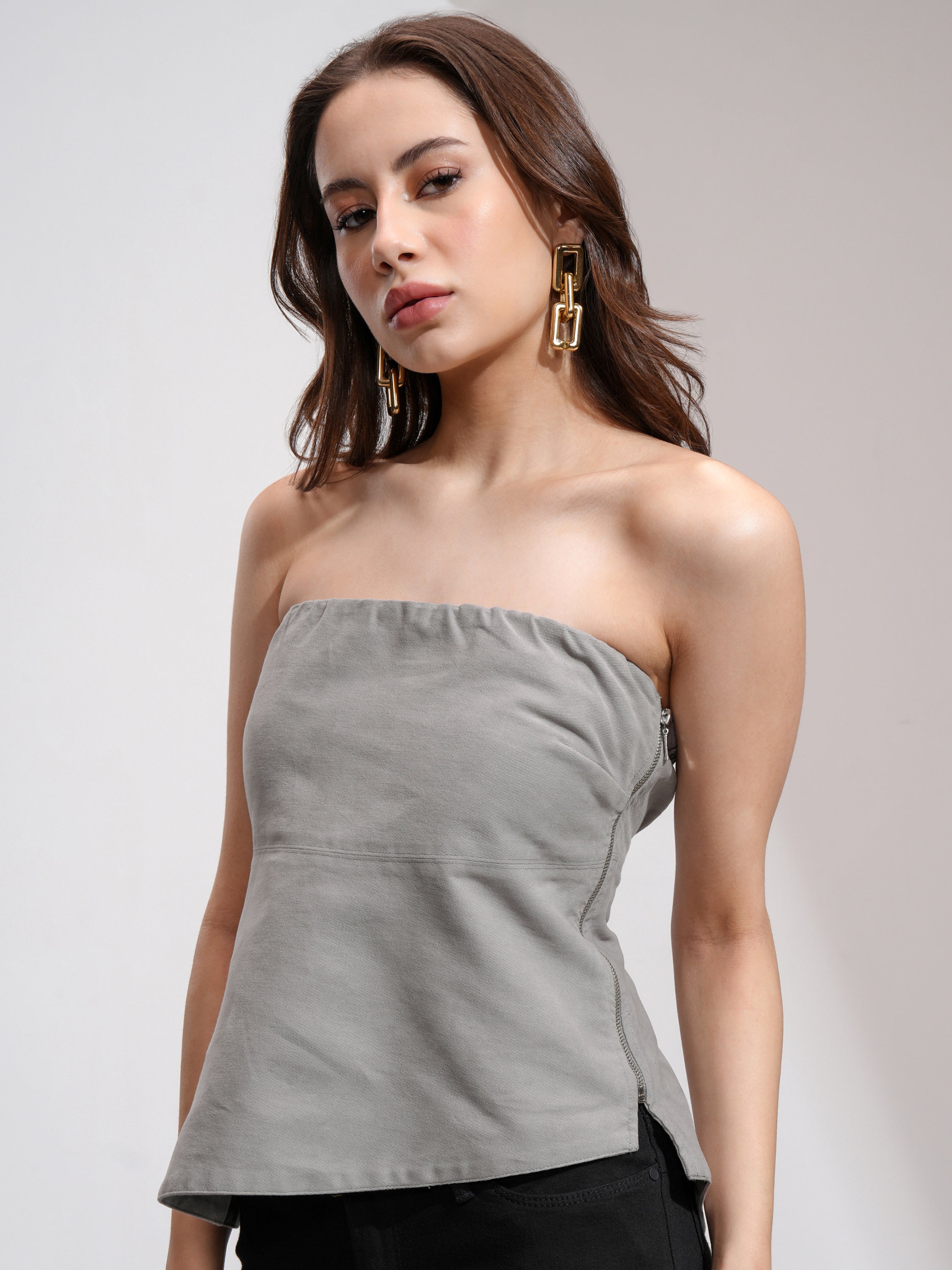 Tokyo Talkies Women Grey Solid Fitted Top - Grey - Image 4