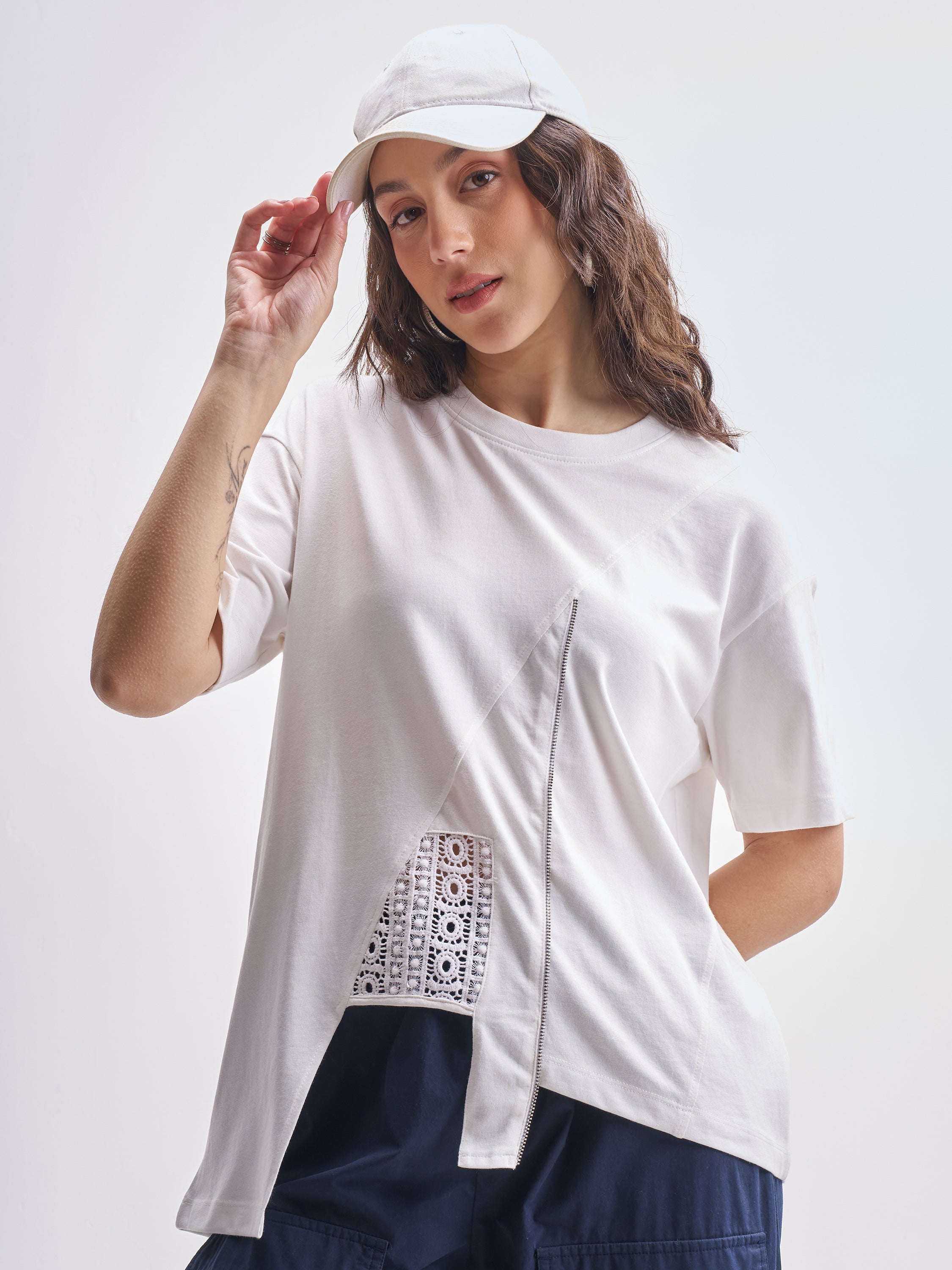 Tokyo Talkies Women White Solid Regular Top - White - Image 1