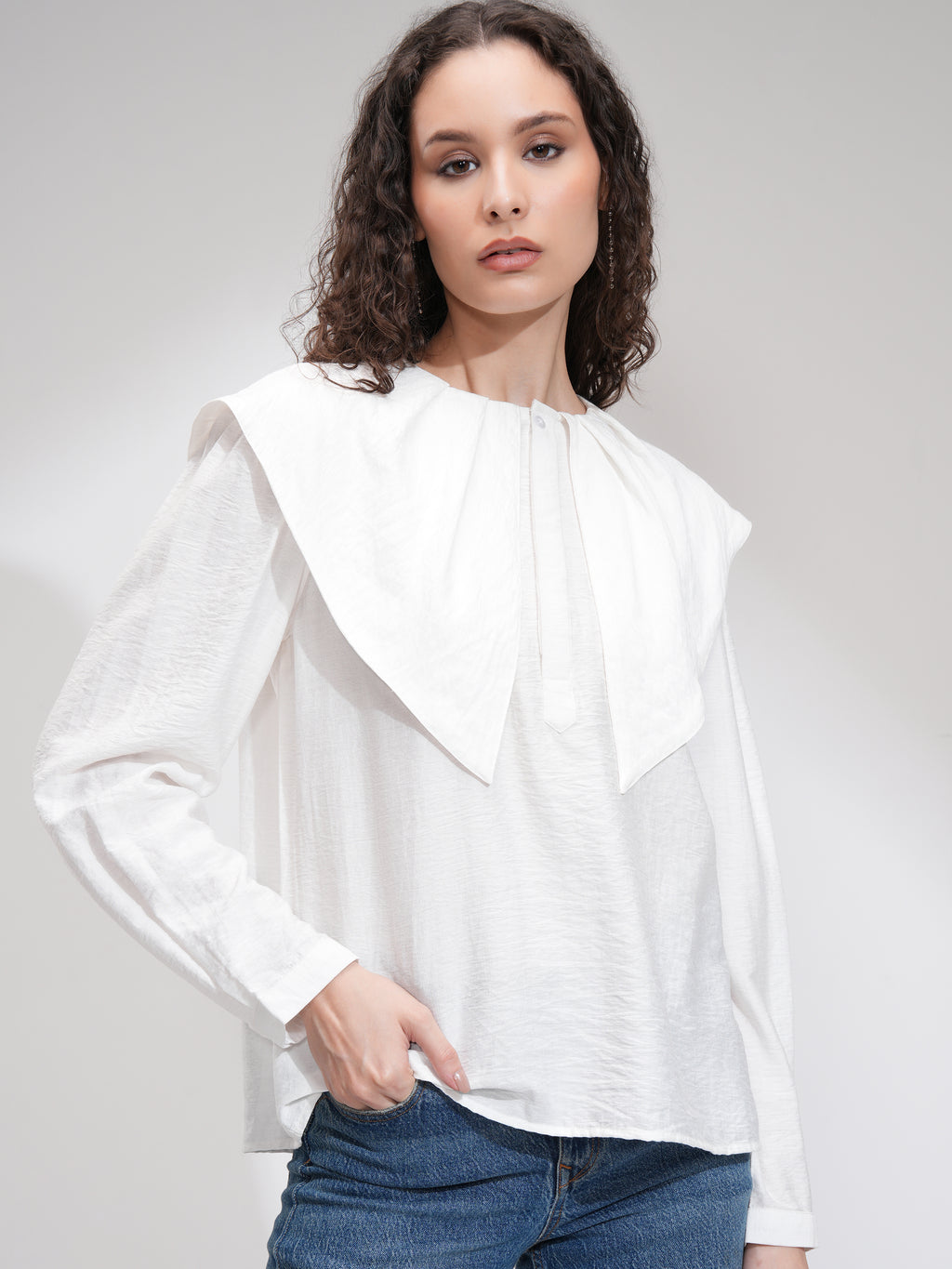 Tokyo Talkies Women White Solid Regular Top - White - Image 1