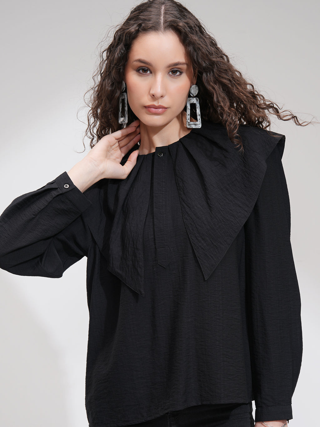 Tokyo Talkies Women Black Solid Regular Top - Black - Image 1