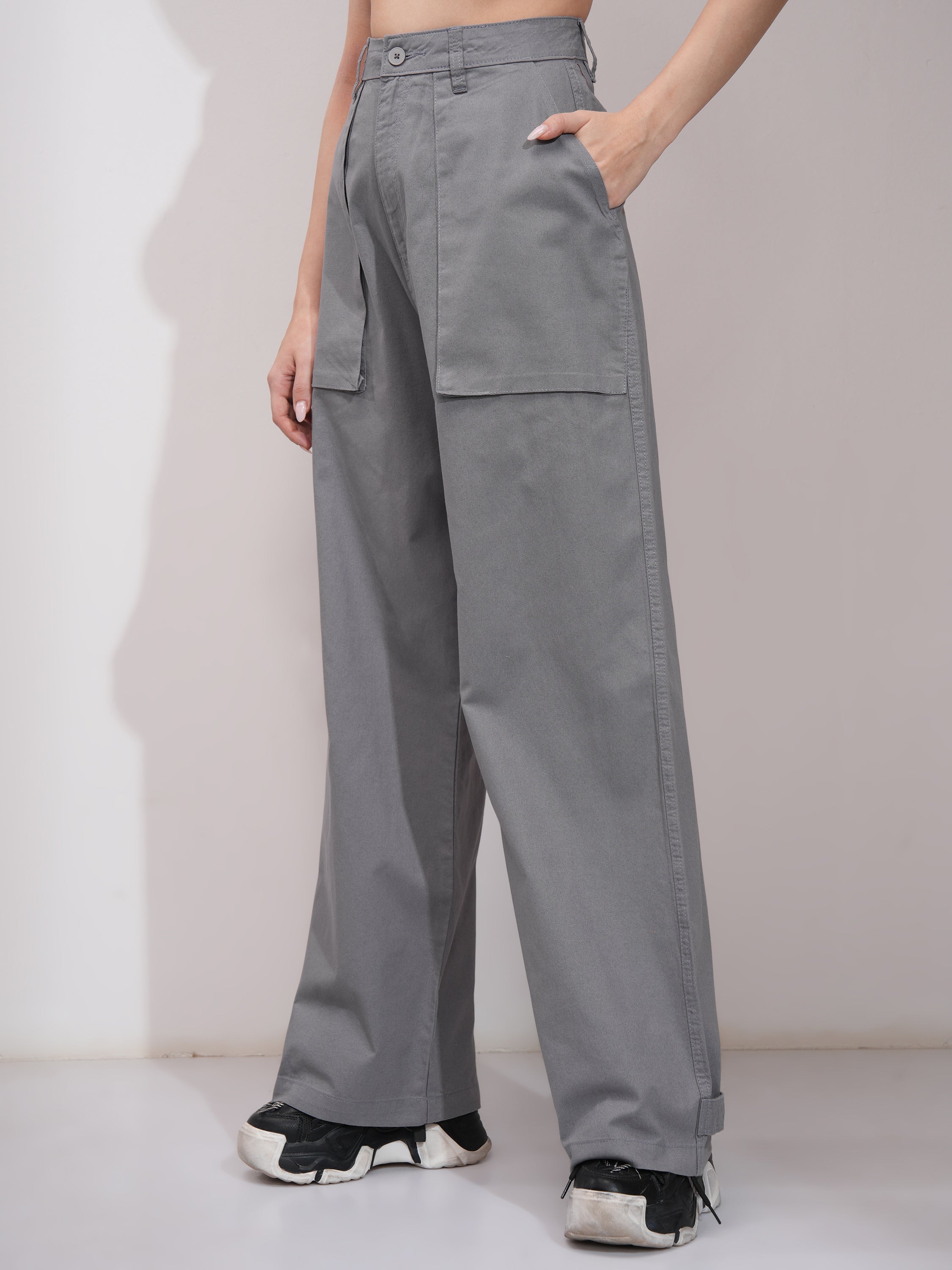Tokyo Talkies Women Grey Solid Straight Fit Cargos - Grey - Image 4