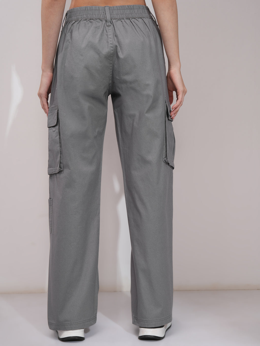 Tokyo Talkies Women Grey Solid Straight Fit Cargos - Grey - Image 3