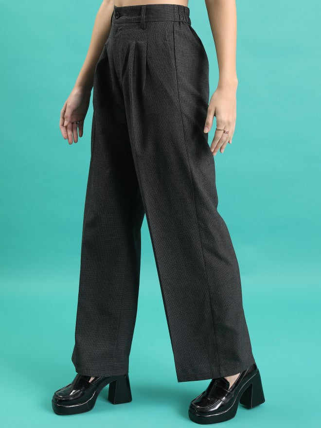 Tokyo Talkies Women Charcoal Solid Wide Leg Casual Trouser - Charcoal - Image 4