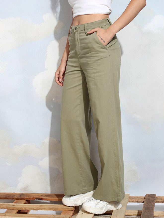 Tokyo Talkies Women Green Solid Flared Casual Trouser - Green - Image 4