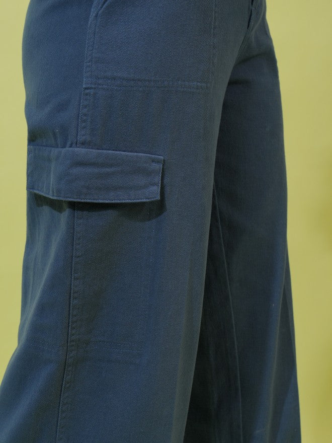 Tokyo Talkies Women Green Solid Flared Cargos - Blue - Image 7