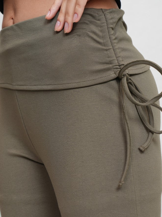 Tokyo Talkies Women Olive Solid Flared Casual Trouser - Olive - Image 5