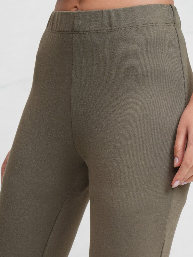 Tokyo Talkies Women Olive Solid Slim Fit Casual Trouser - Olive - Image 5